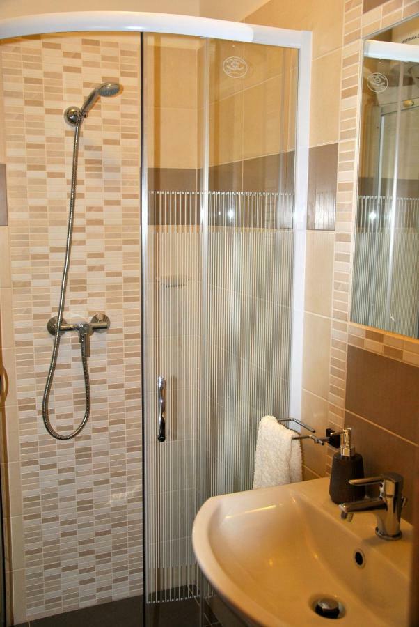 Gyula Var Premium Apartman 外观 照片